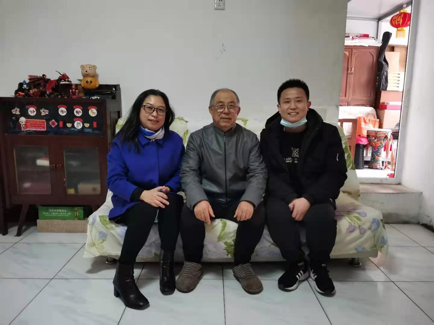 刘平.jpg 刘平.jpg